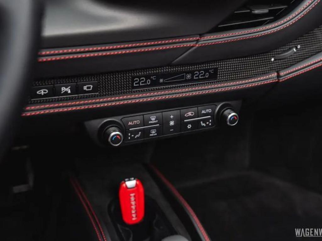 Ferrari F8