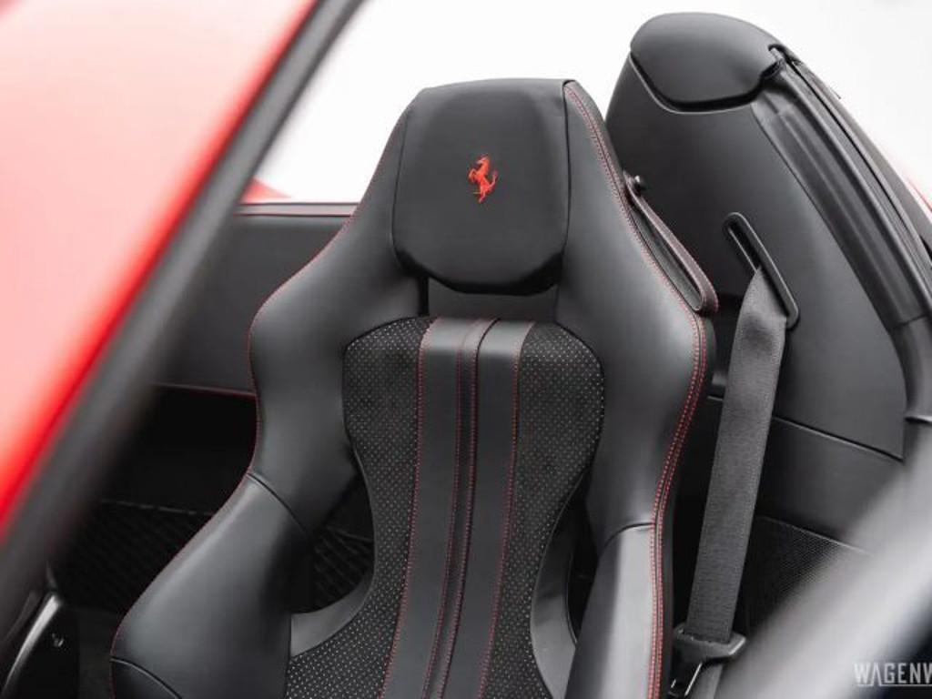 Ferrari F8