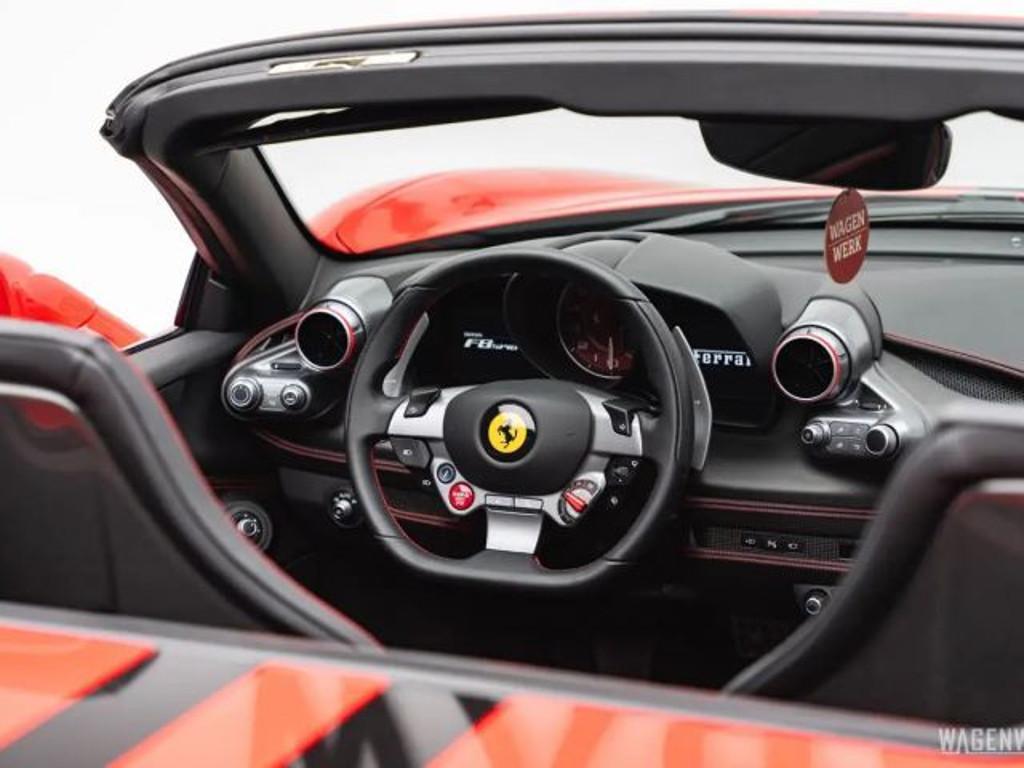Ferrari F8