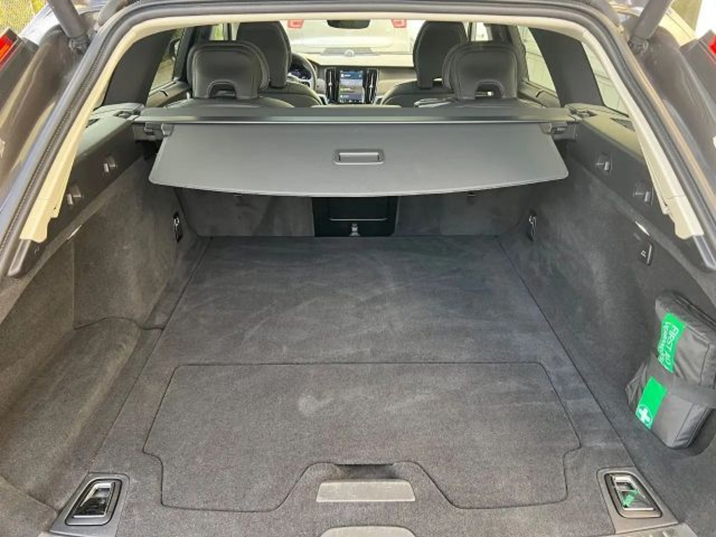 Volvo V90 Cross Country