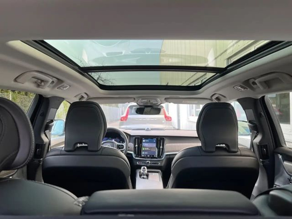 Volvo V90 Cross Country