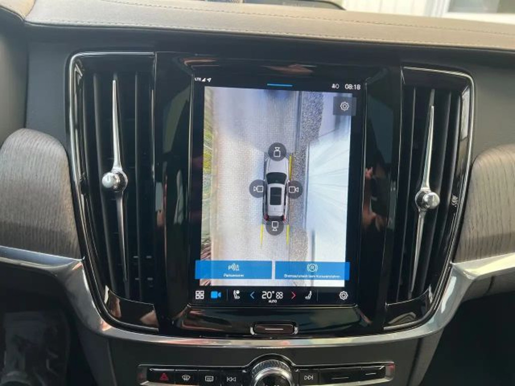 Volvo V90 Cross Country