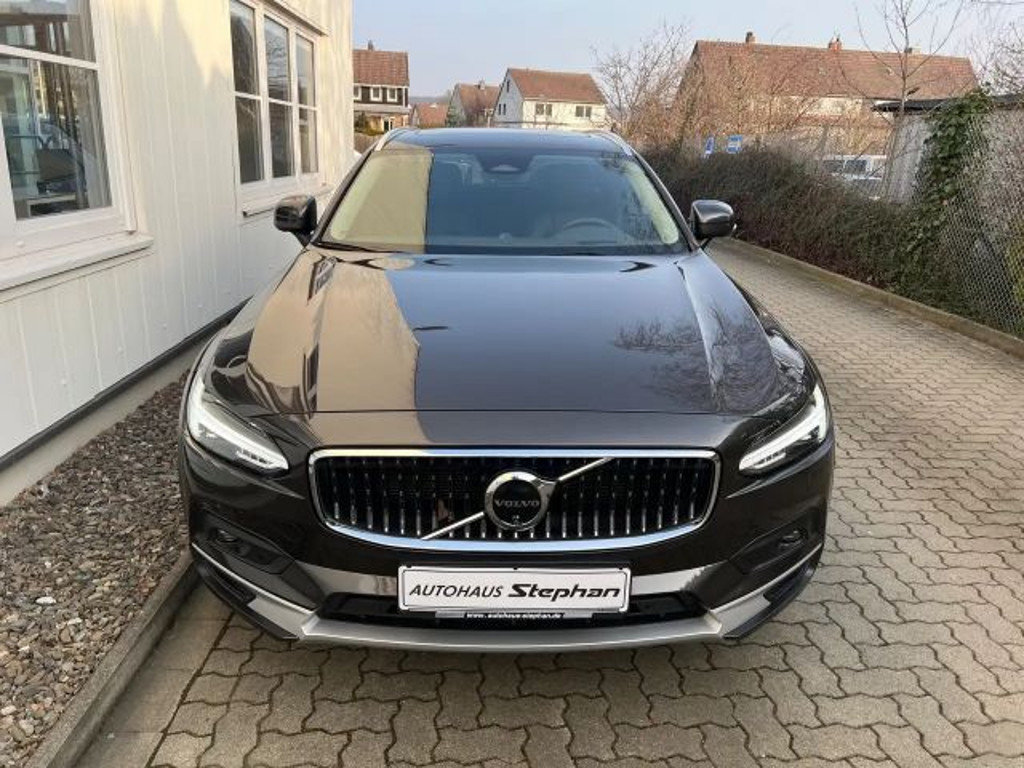 Volvo V90 Cross Country