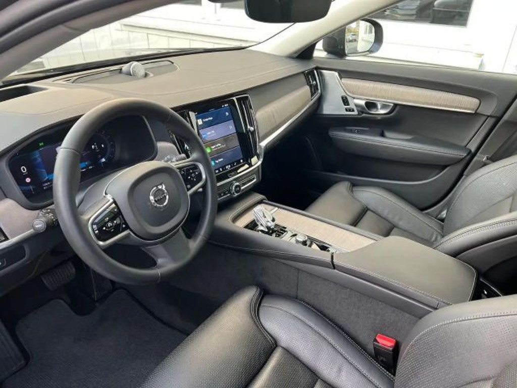 Volvo V90 Cross Country