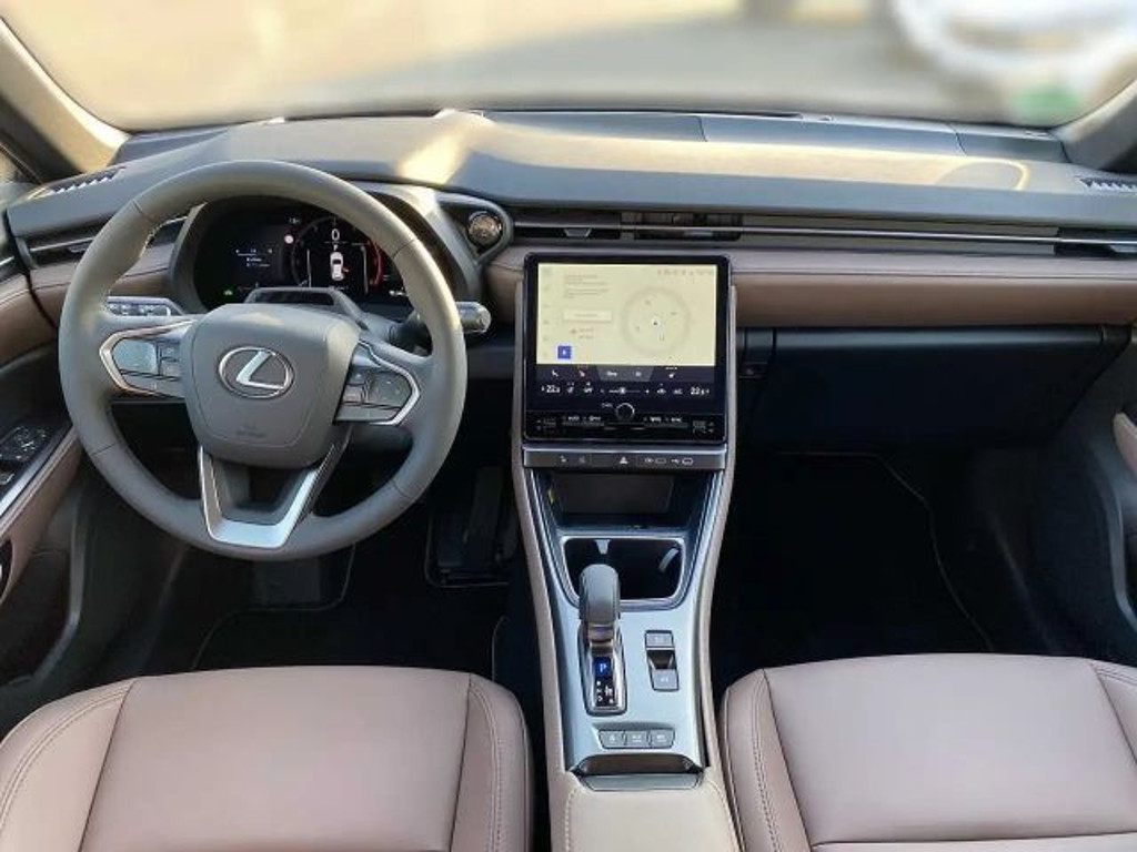 Lexus LBX