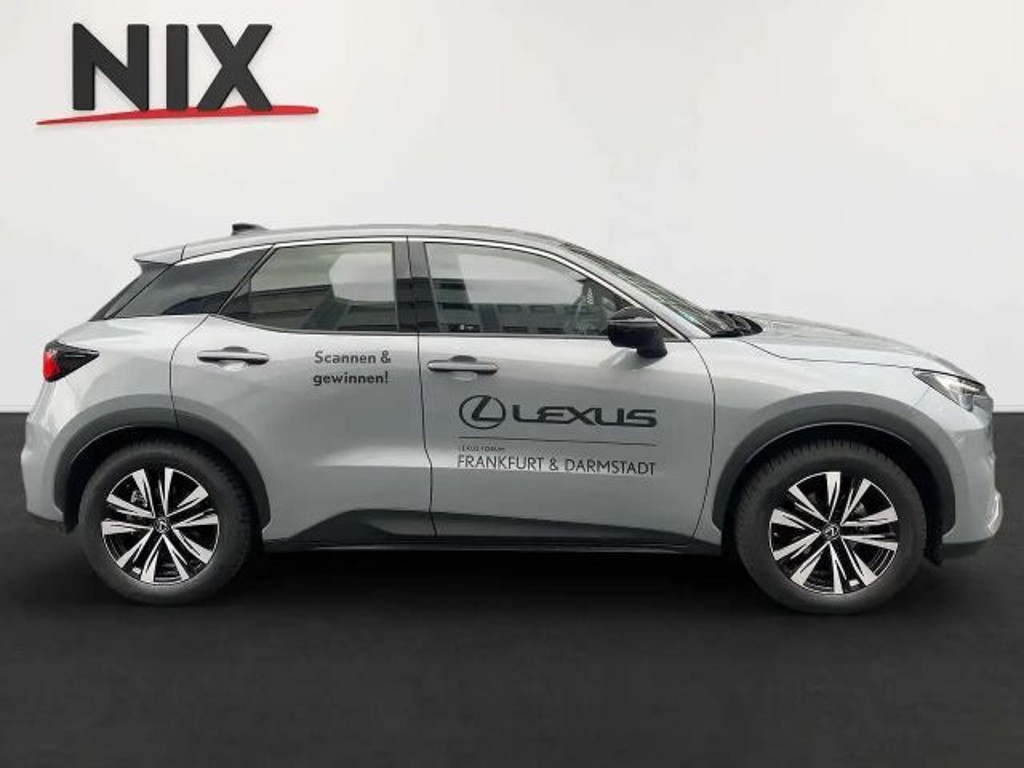 Lexus LBX