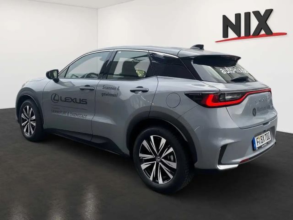 Lexus LBX