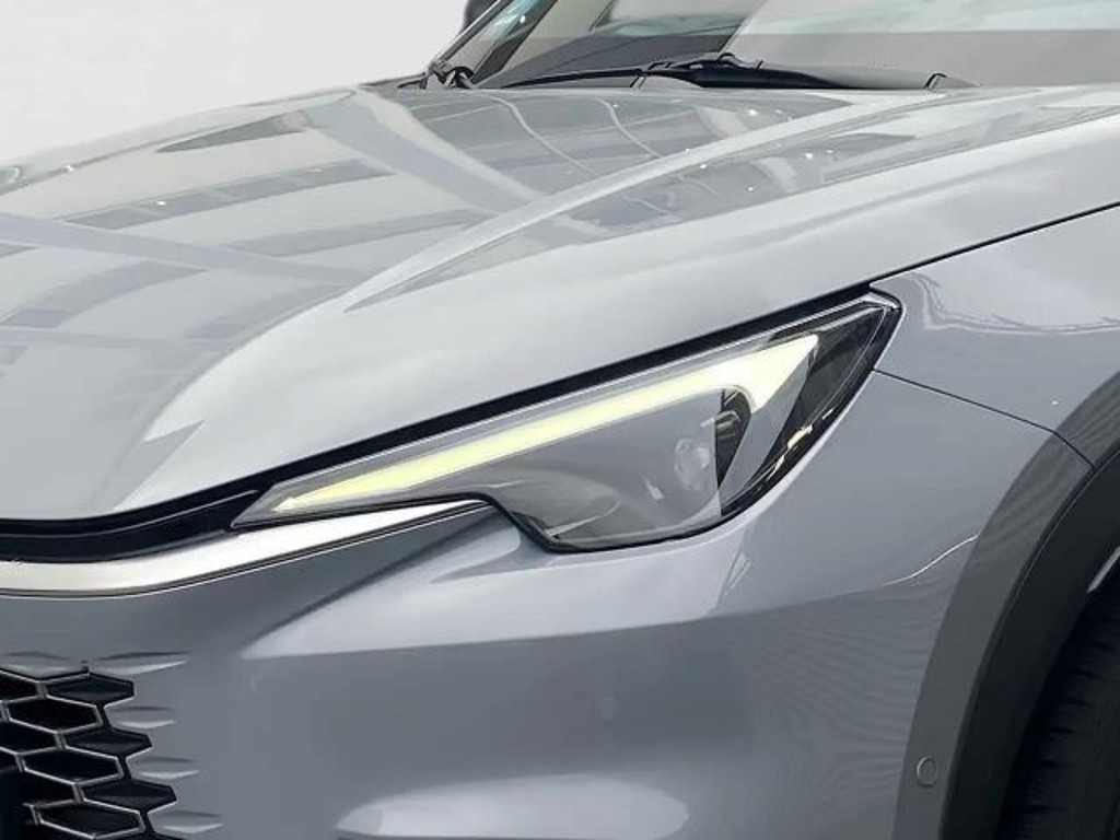 Lexus LBX