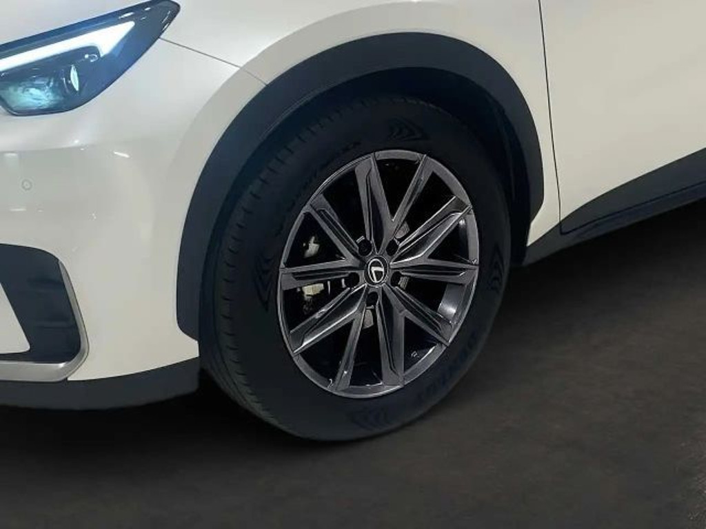 Lexus LBX