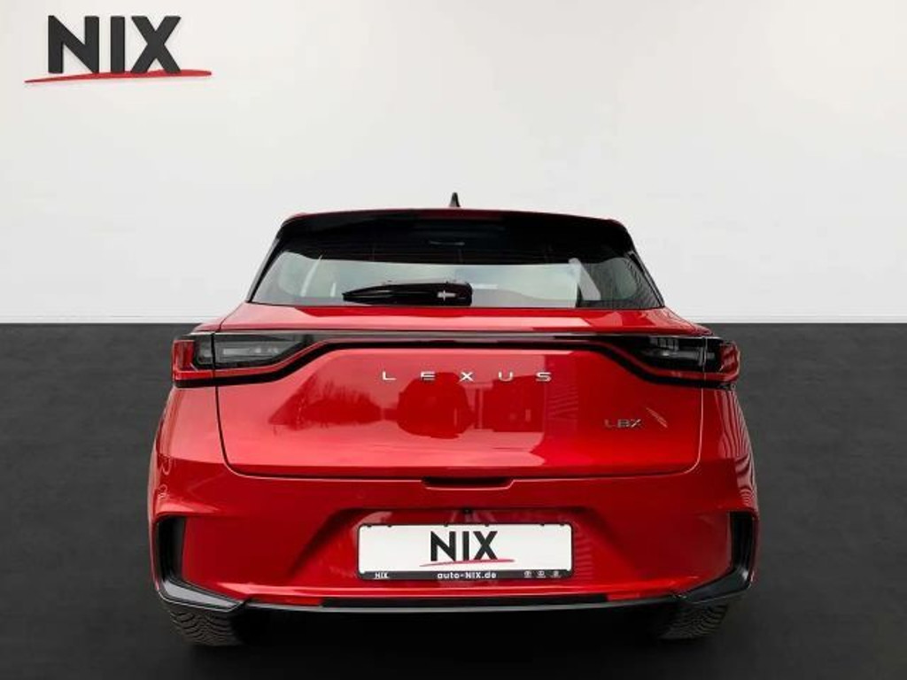 Lexus LBX