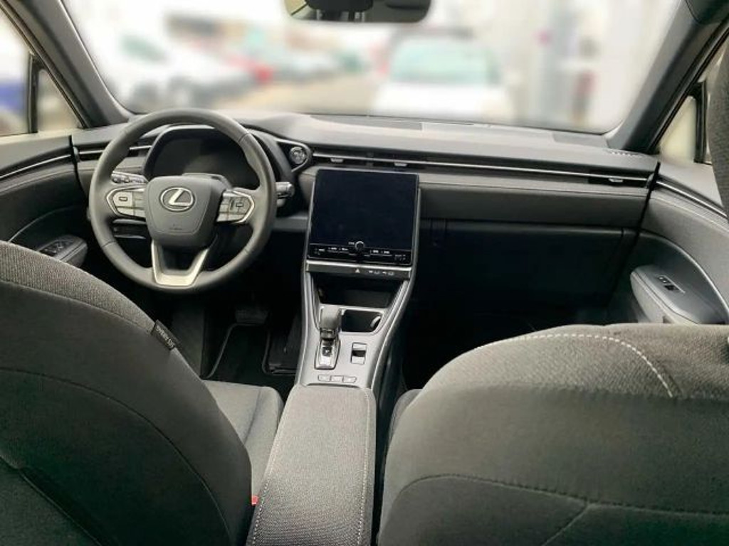 Lexus LBX