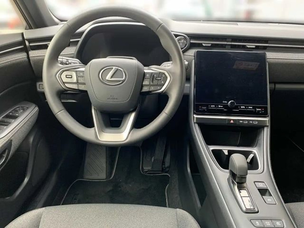 Lexus LBX