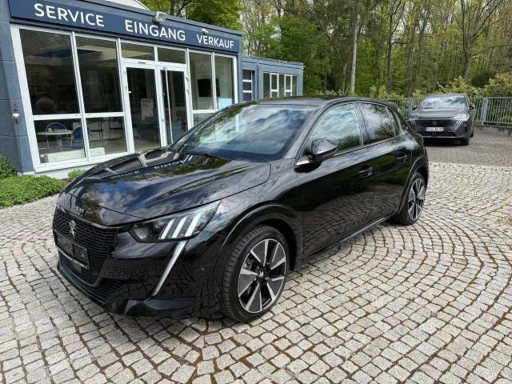 Peugeot e-208