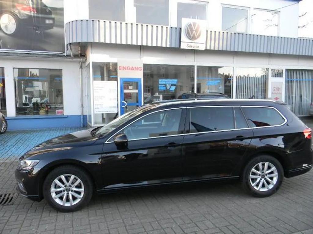 Volkswagen Passat 2023 Benzine