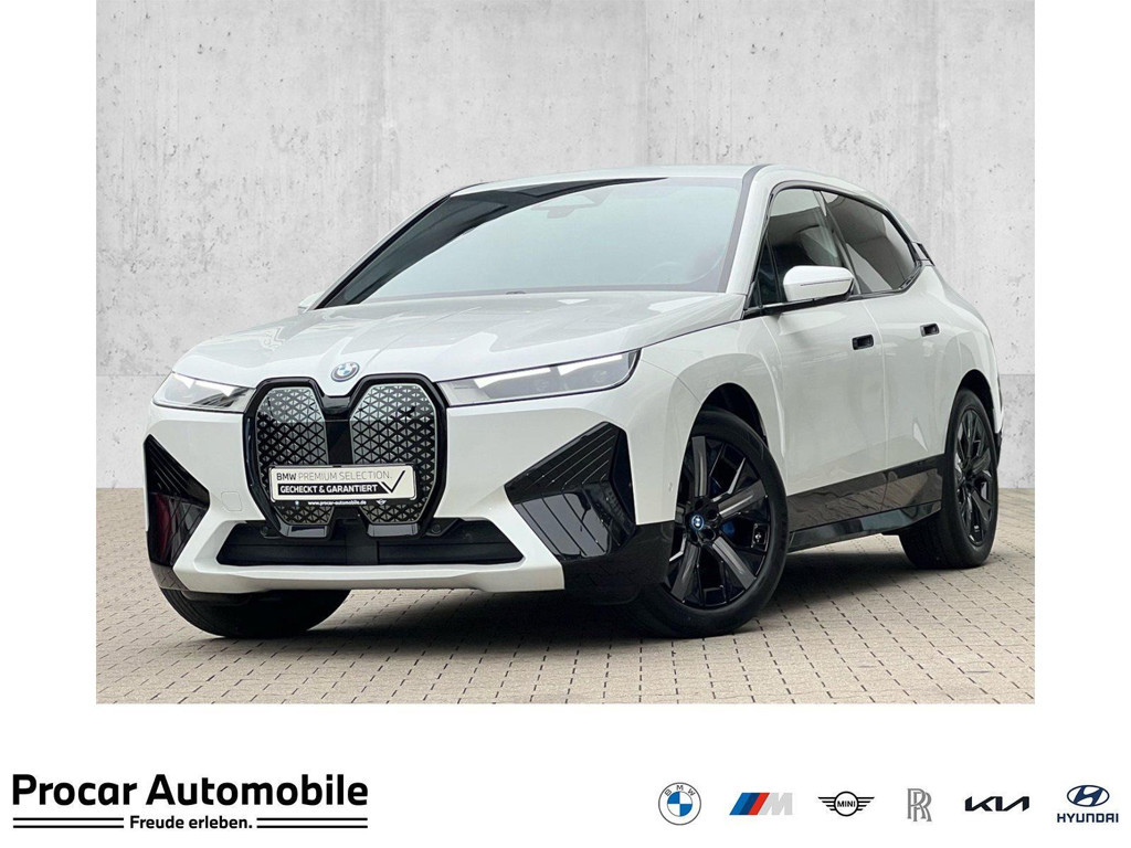 BMW iX