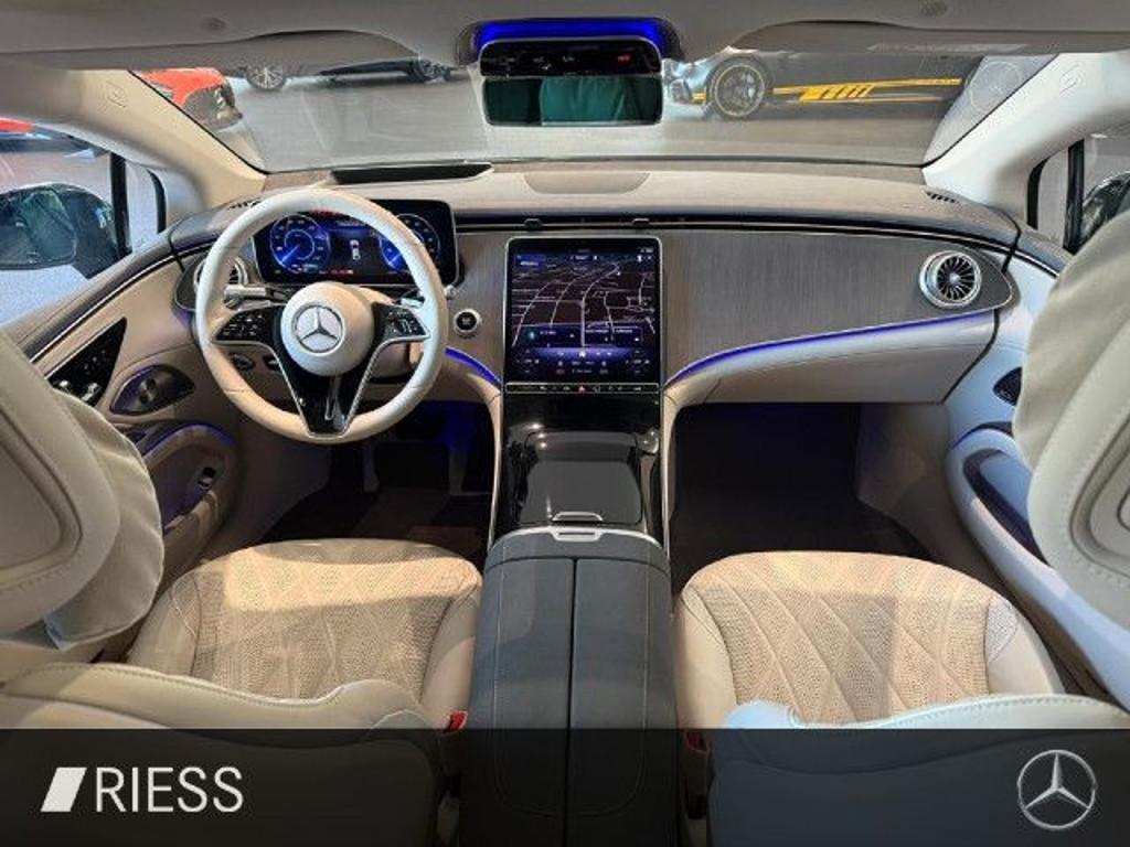 Mercedes-Benz EQS