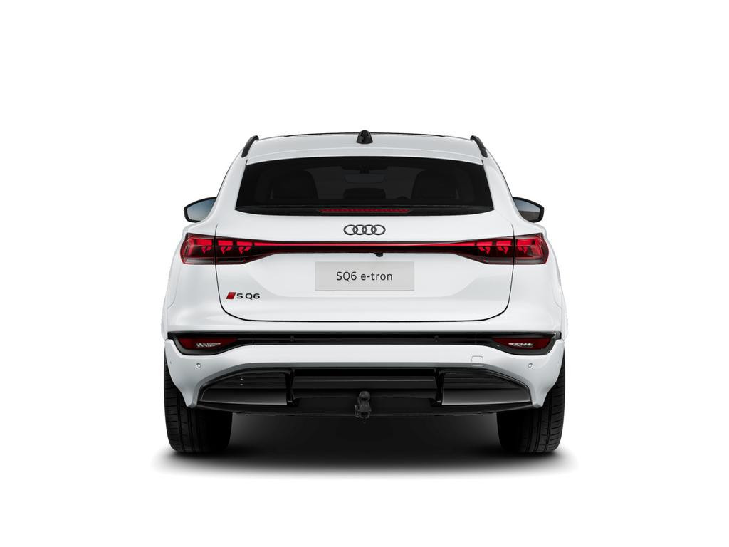 Audi SQ6 e-tron