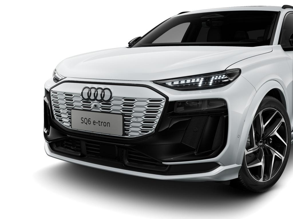 Audi SQ6 e-tron