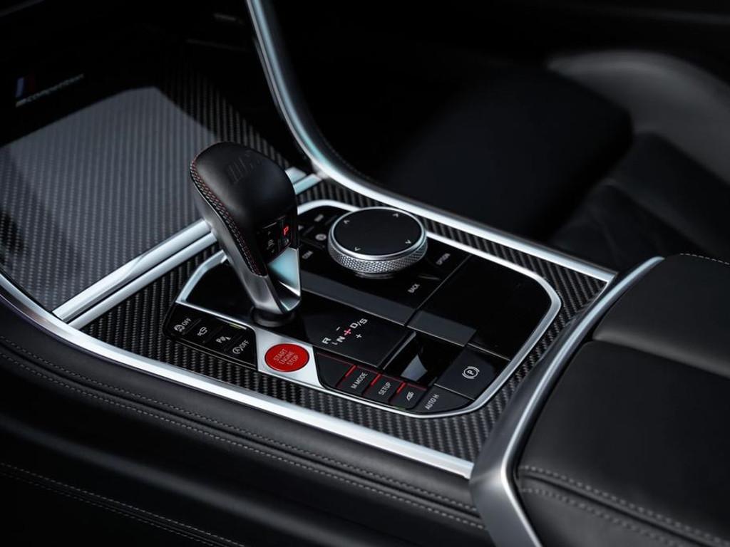 BMW M8