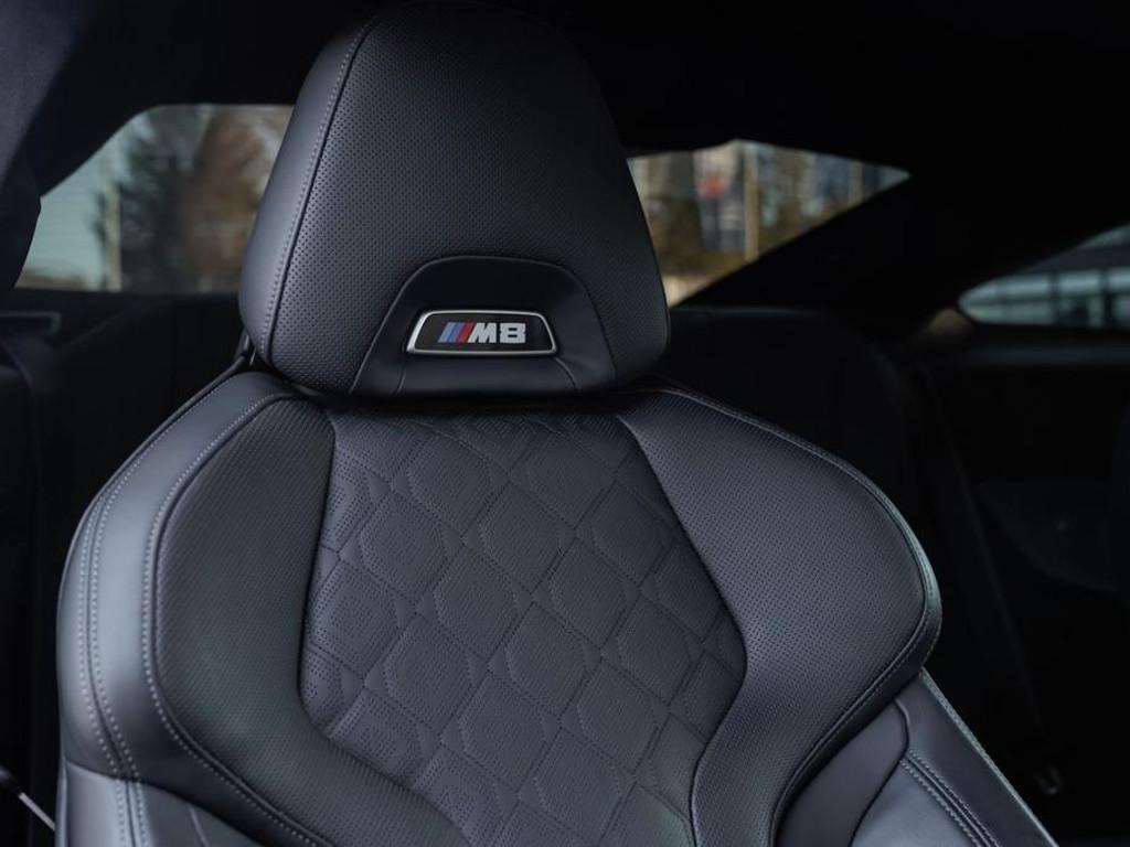 BMW M8