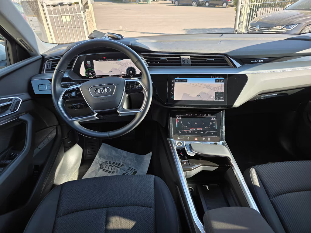 Audi e-tron