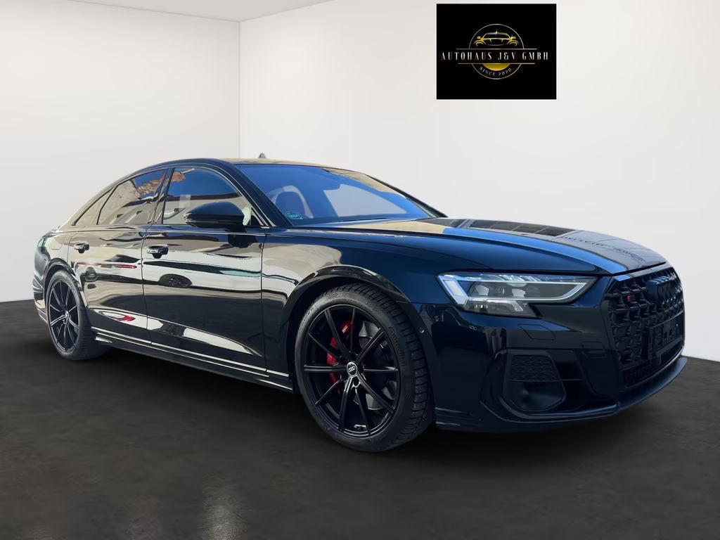 Audi S8