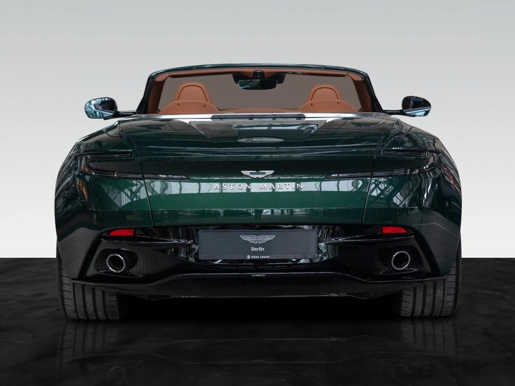 Aston Martin DB12