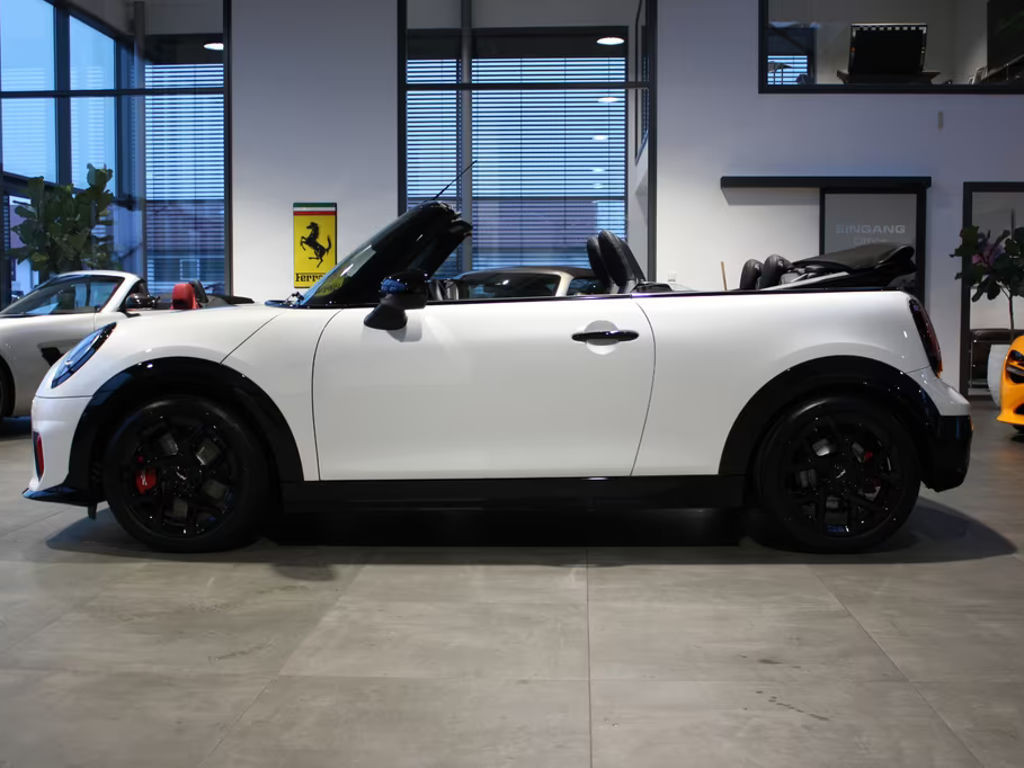 Mini John Cooper Works Cabrio 2025 Benzine
