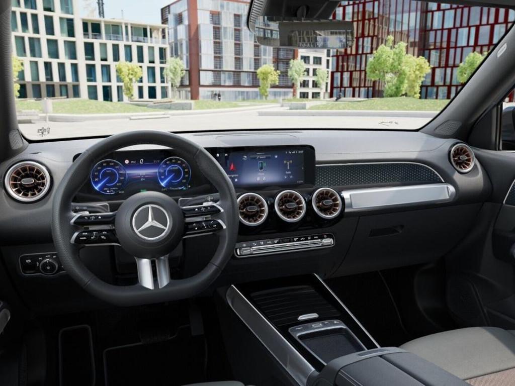 Mercedes-Benz EQB