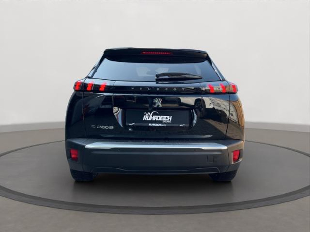 Peugeot e-2008