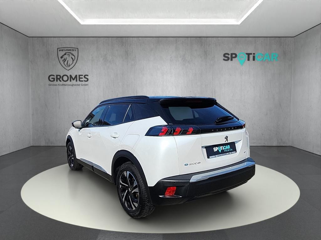 Peugeot e-2008