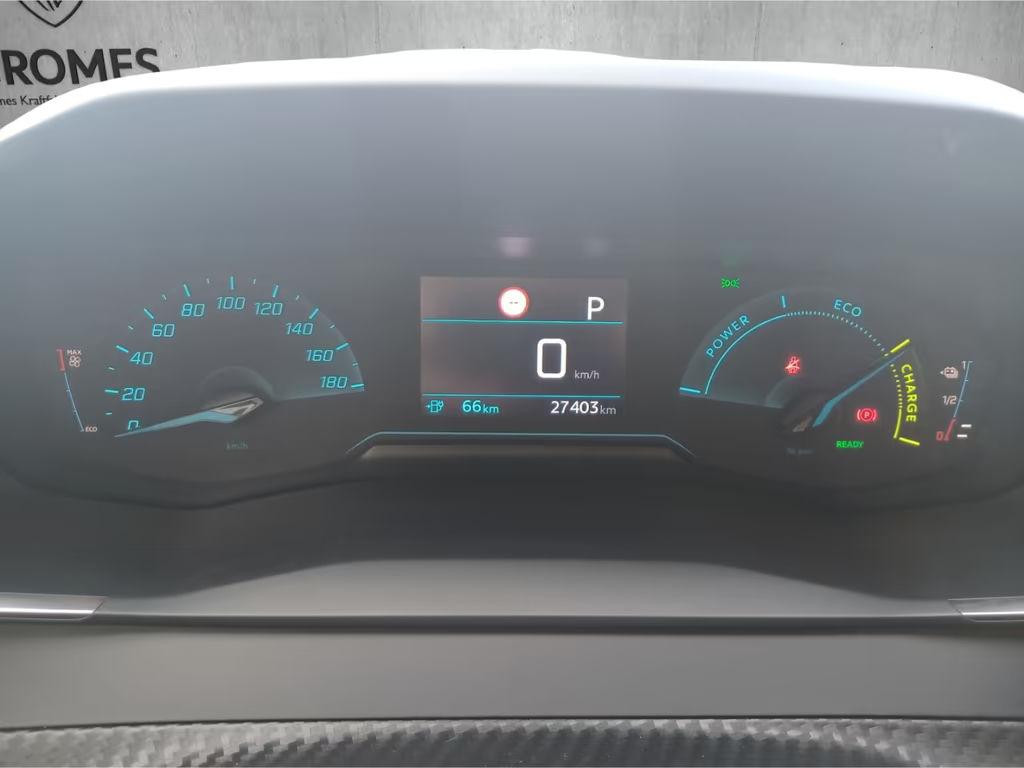 Peugeot e-208