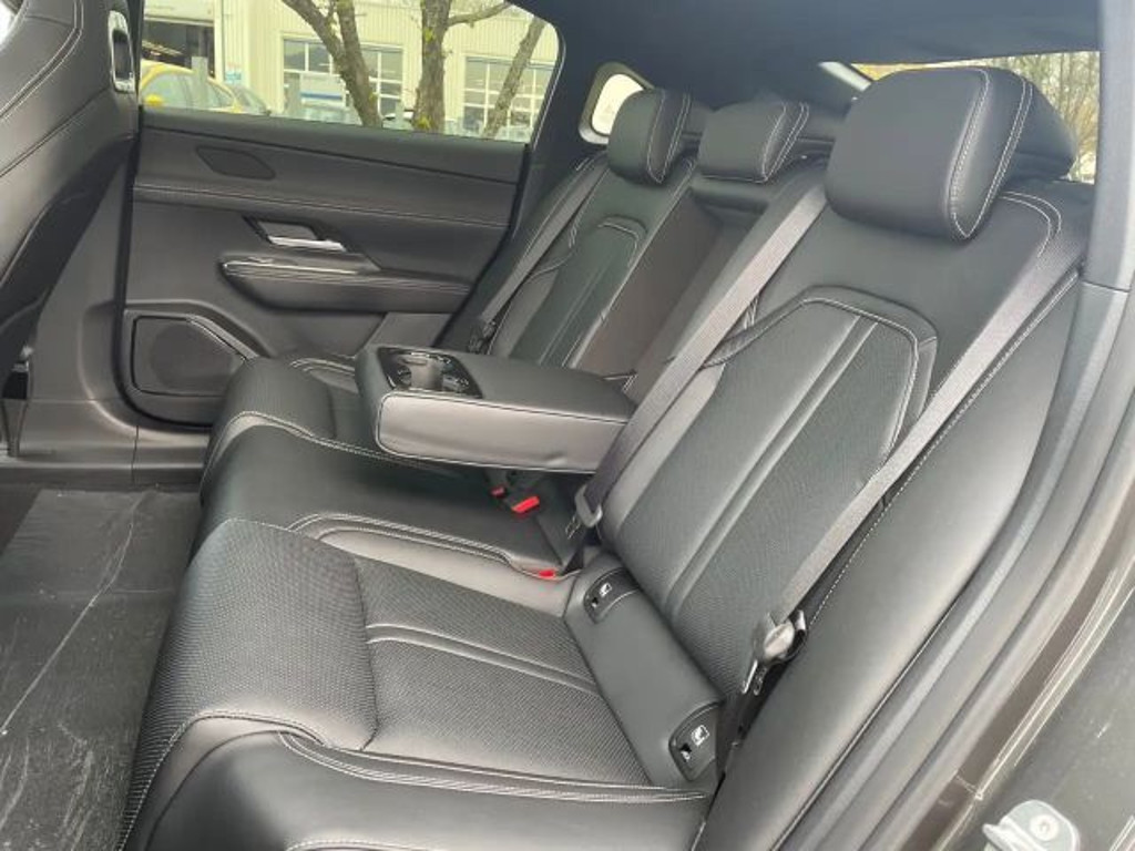 Mazda 6e