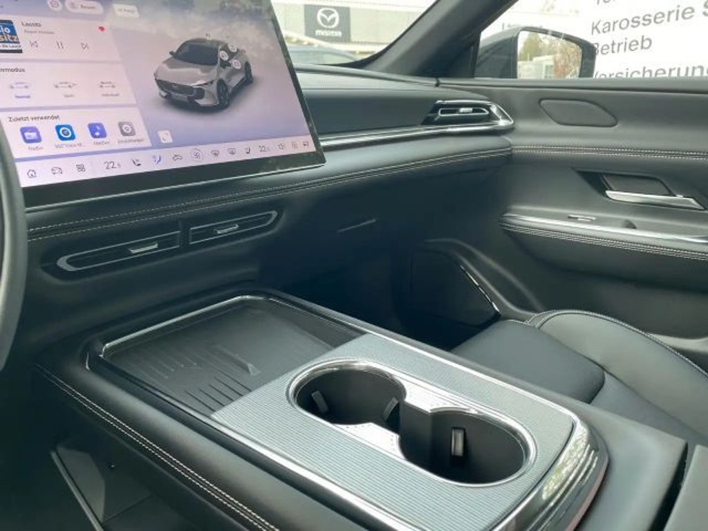Mazda 6e