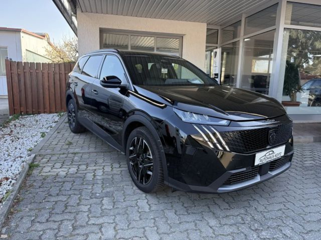 Peugeot 5008 2025 Benzine