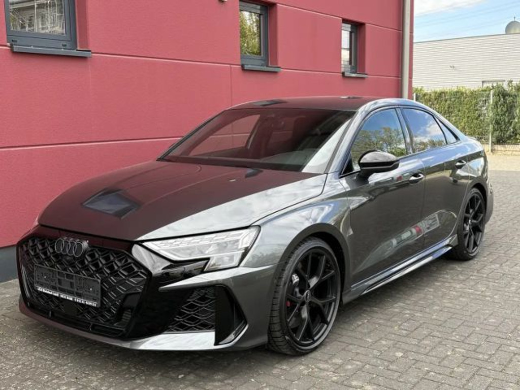 Audi RS3 2025 Benzine