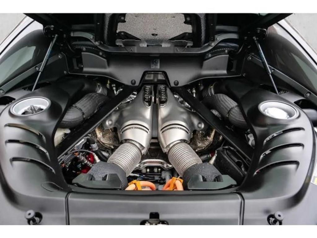 Ferrari 296