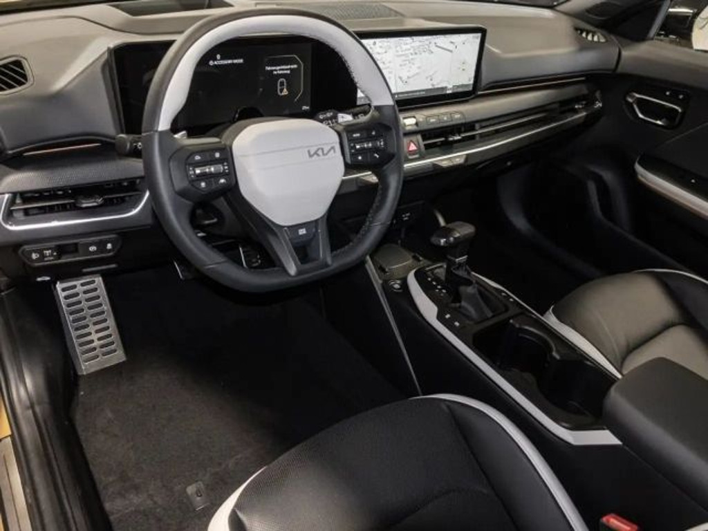 Kia K4
