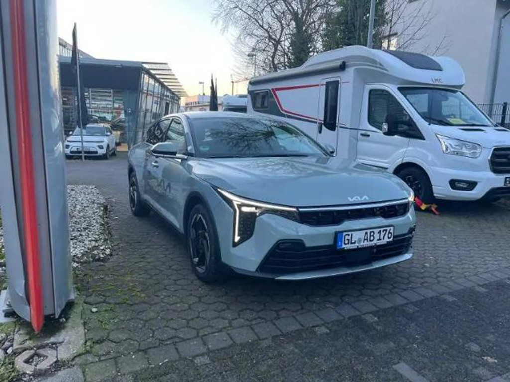 Kia K4