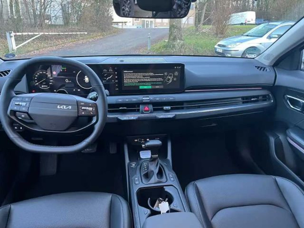 Kia K4
