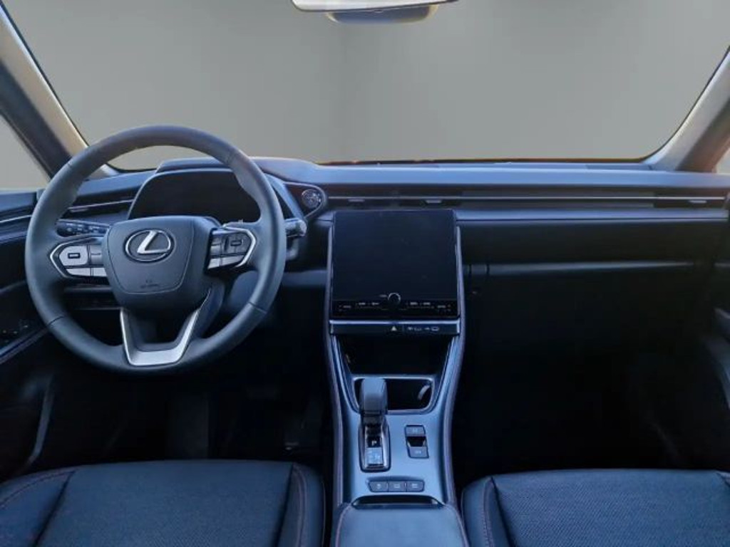 Lexus LBX