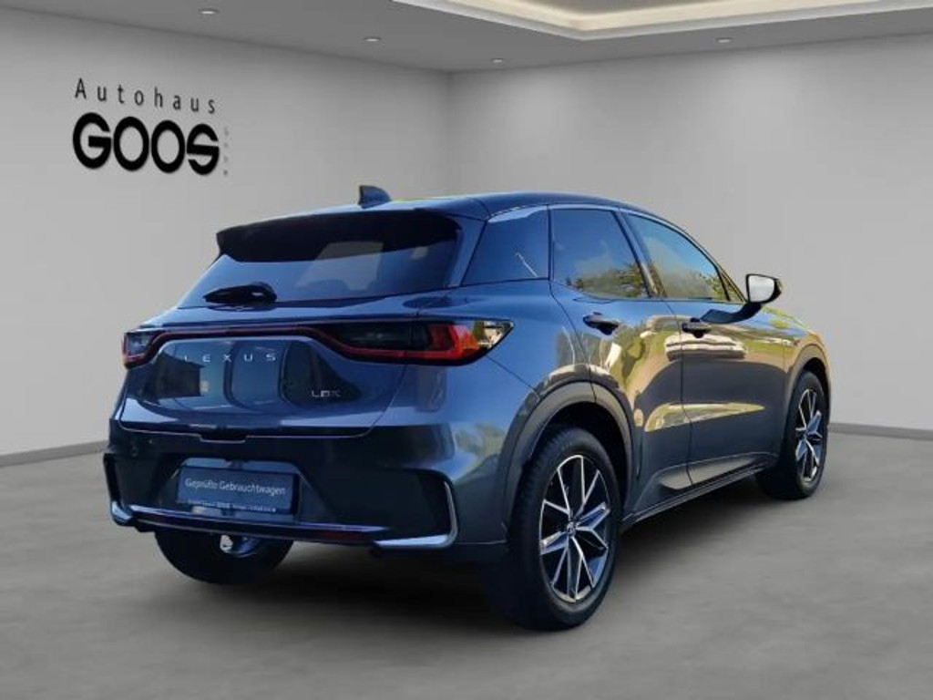 Lexus LBX