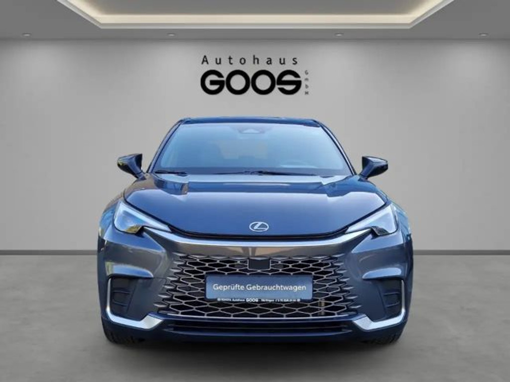 Lexus LBX