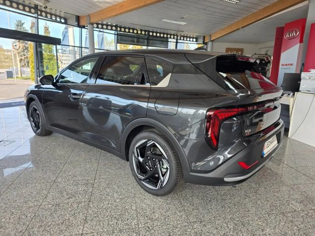 Kia K4