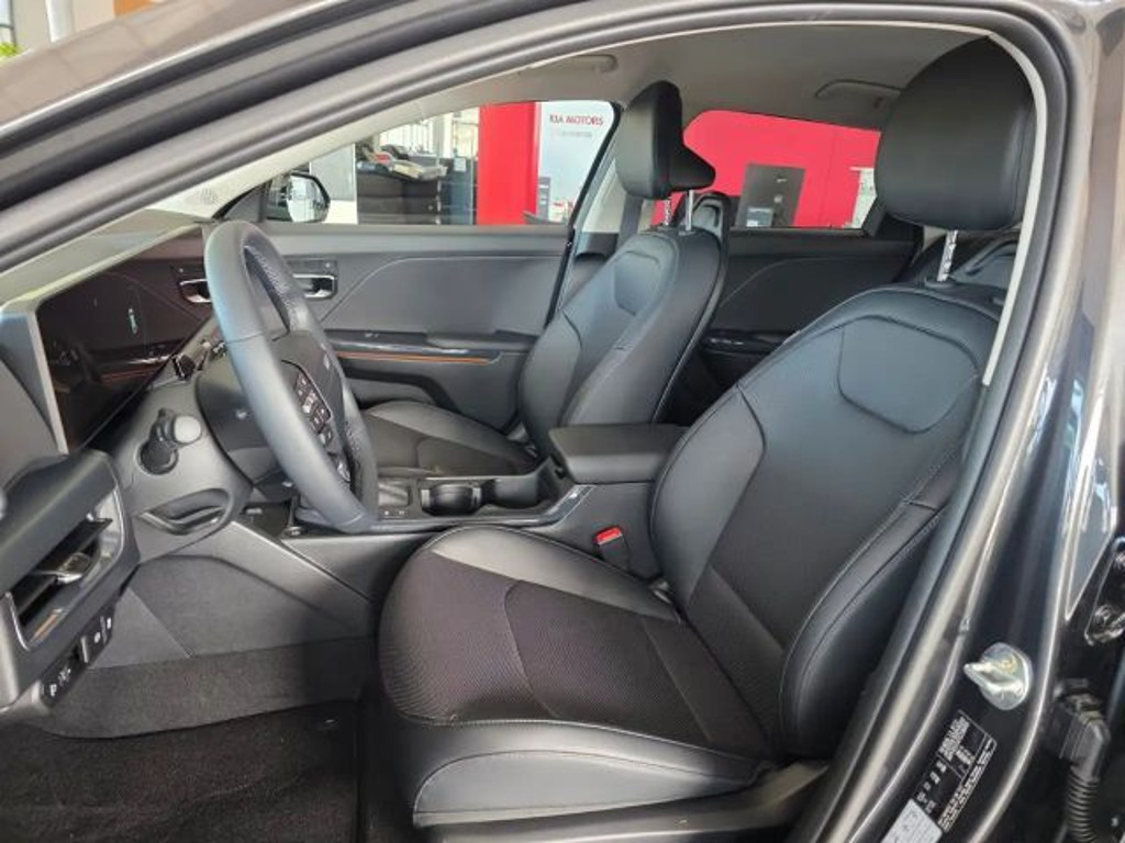 Kia K4