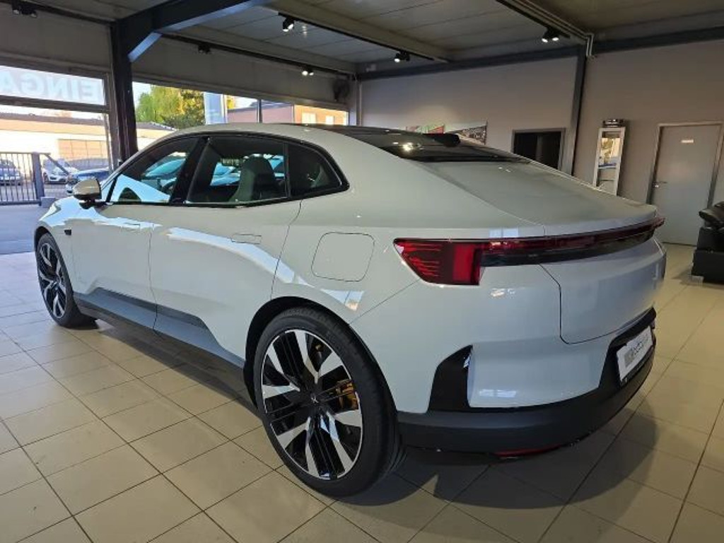 Polestar 4
