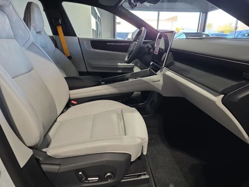 Polestar 4