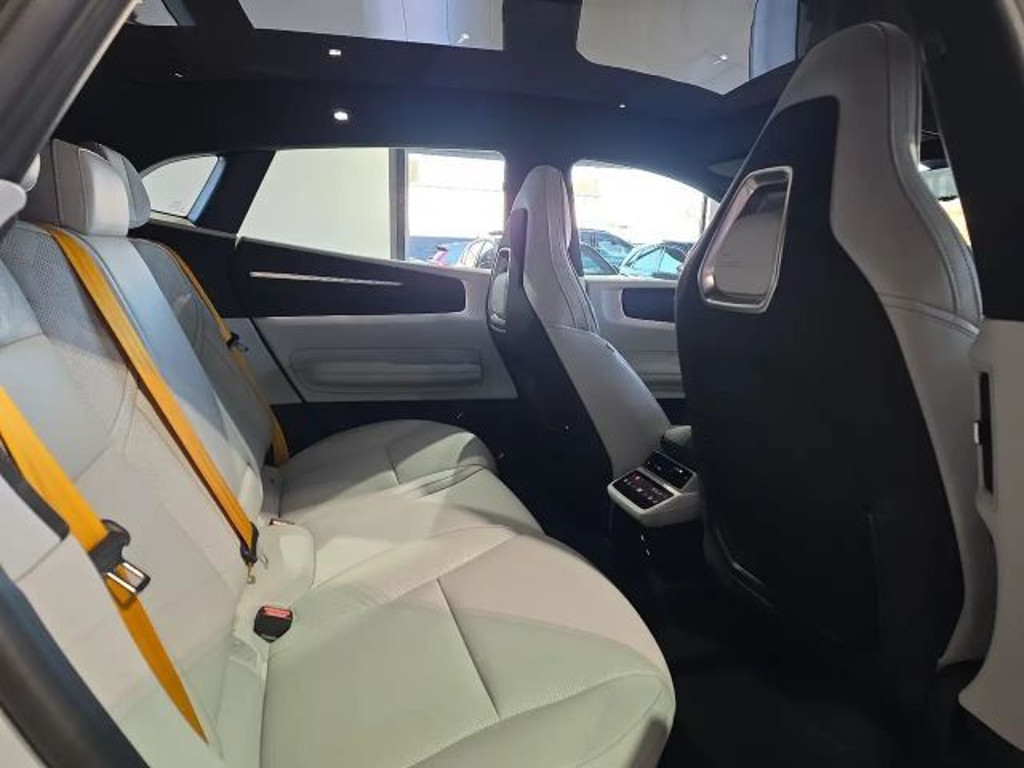Polestar 4