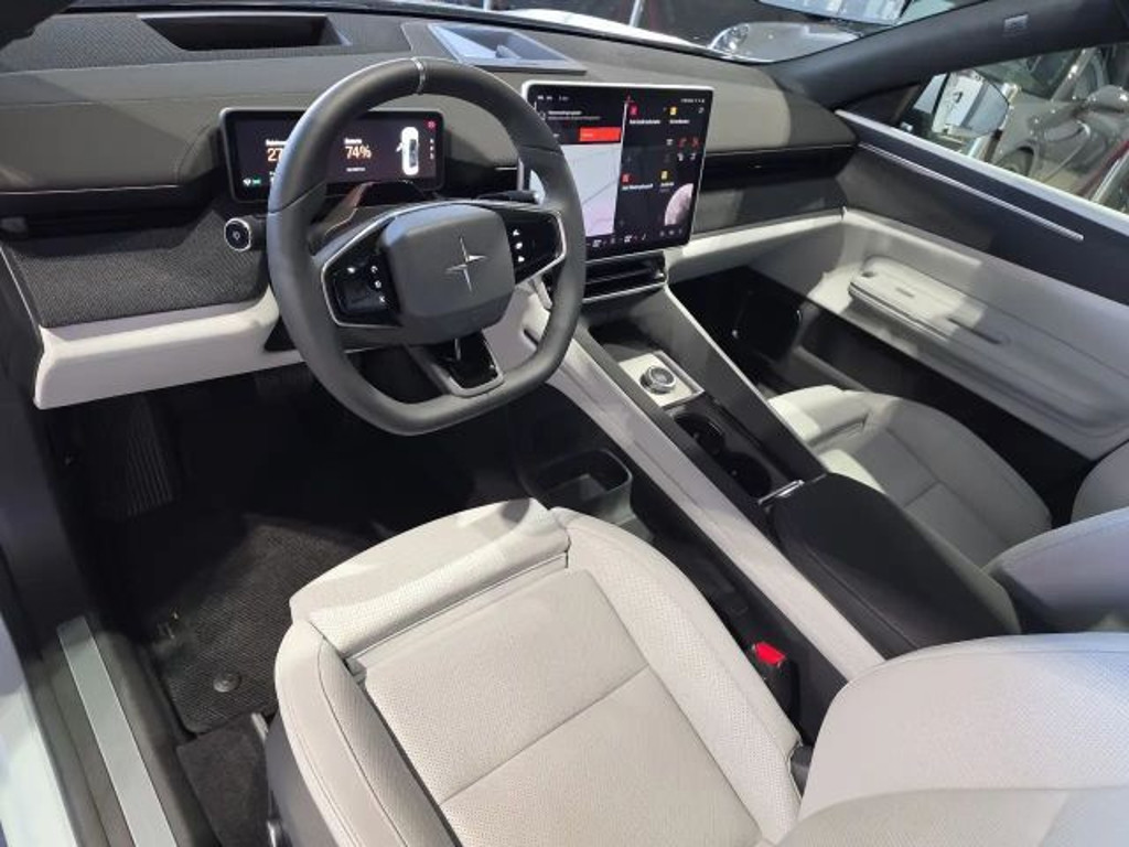 Polestar 4