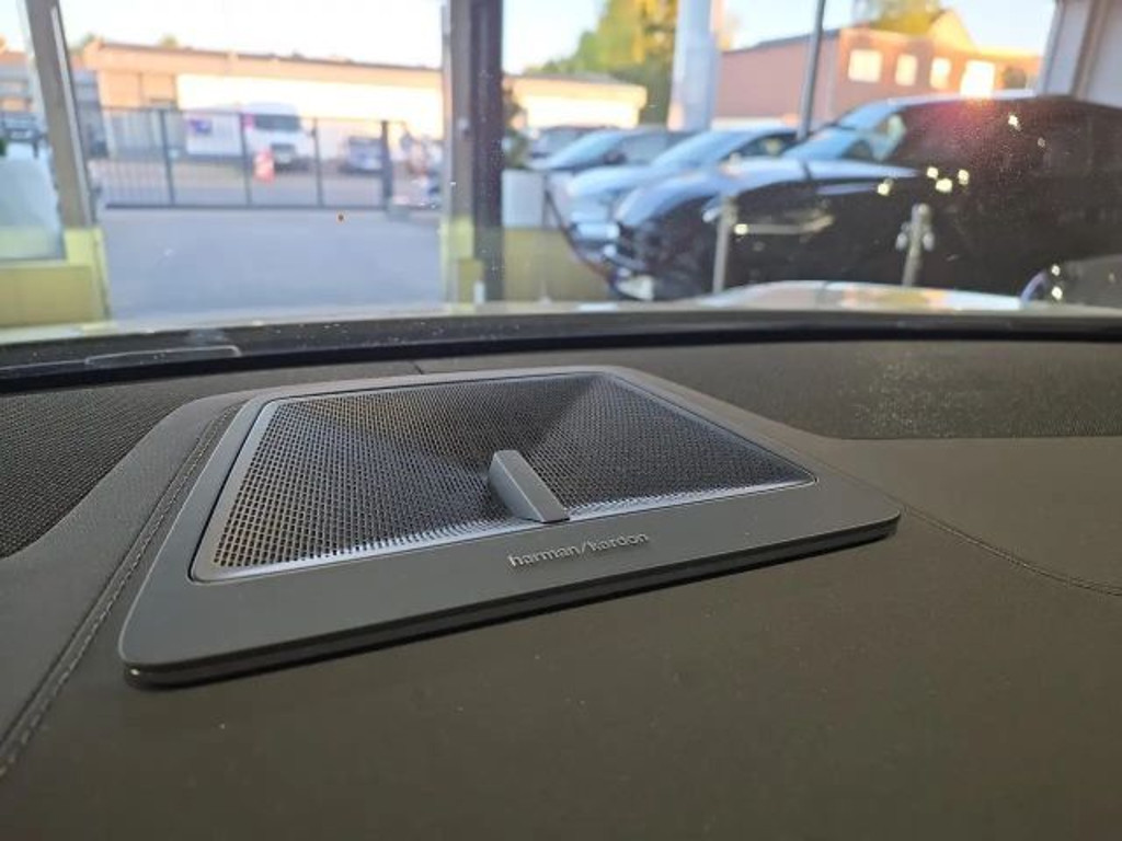 Polestar 4